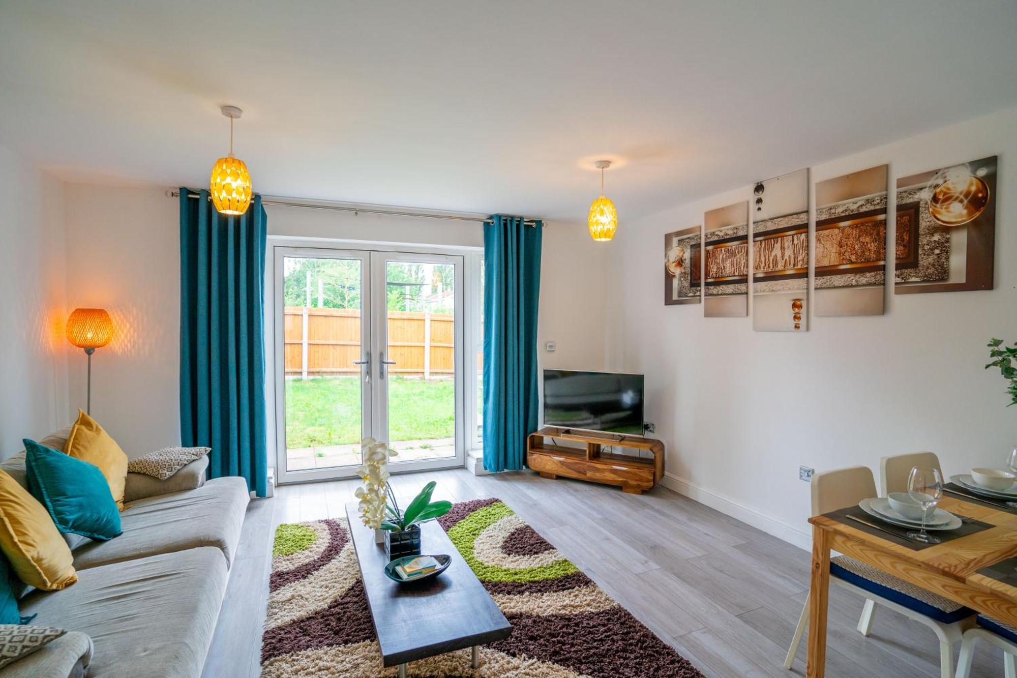 Mulberry Garden Villa Coventry Eksteriør bilde